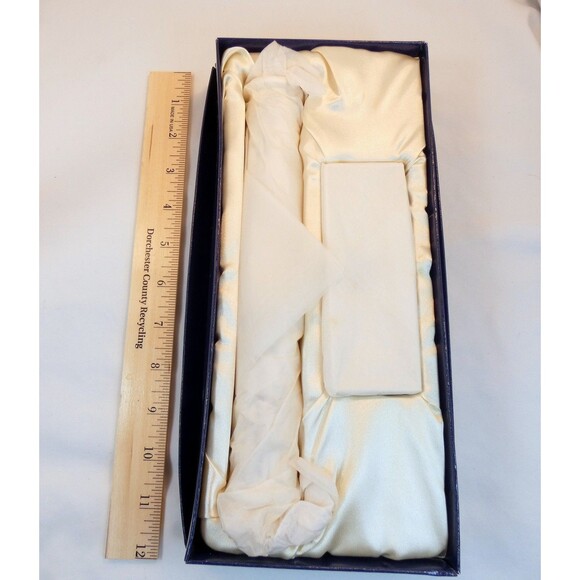 Beautiful Silver Plate Birth Certificate Holder w/Stand plus Blank Certificate - Picture 4 of 9